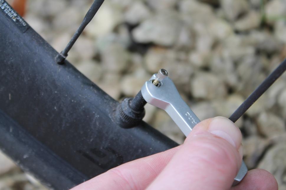 2024 Presta valve removing valve core - 1