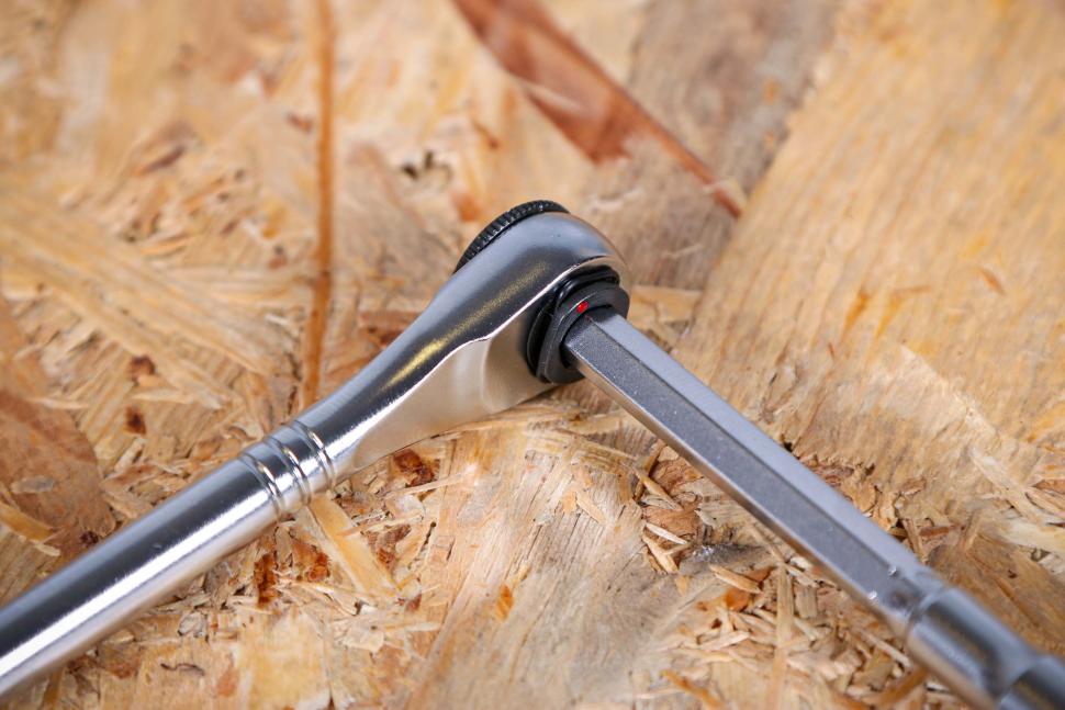 2024 Prestacycle T-Handle Ratchet Deluxe - 3 way Ratchet and T-Handle Tool Kit - ratchet extension 2.jpg