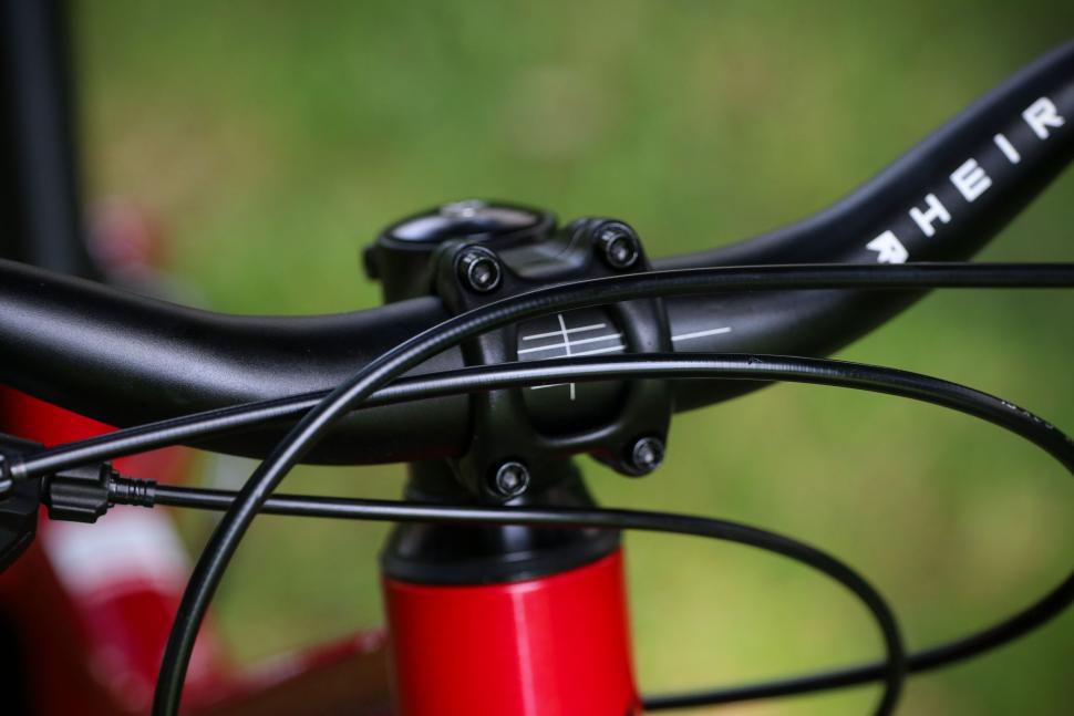 2024 Prevelo Alpha Three 20-inch - bars 2.jpg