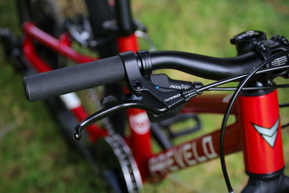2024 Prevelo Alpha Three 20-inch - lever 1.jpg