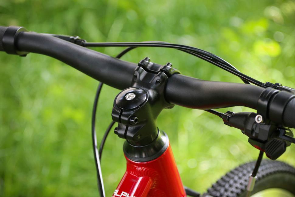 2024 Prevelo Alpha Three 20-inch - stem.jpg