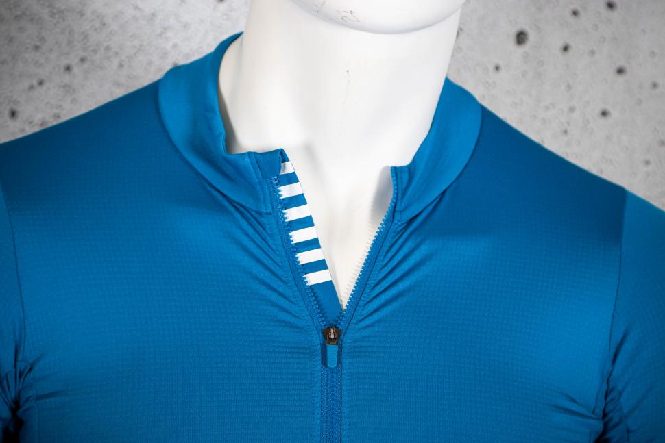 2024 Rapha Pro Team Long Sleeve Midweight Jersey - collar 2.jpg
