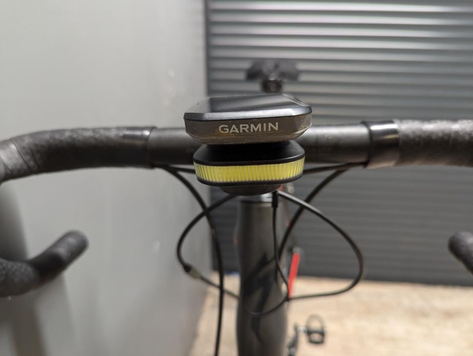 2024 Ravemen FR300 with Garmin 1050 front.jpg