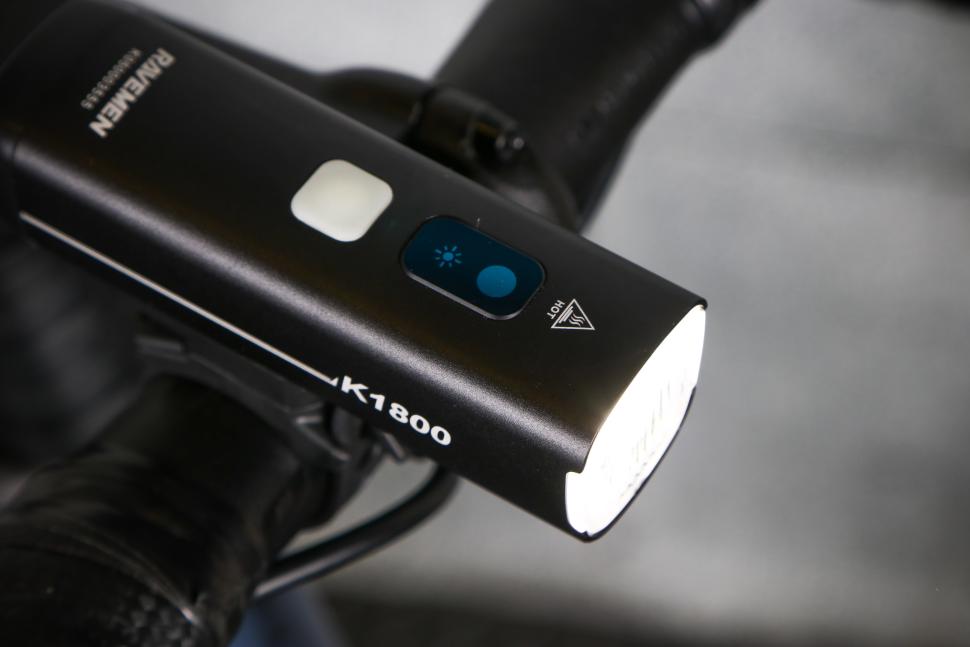 2024 Ravemen K1800 - top detail.jpg