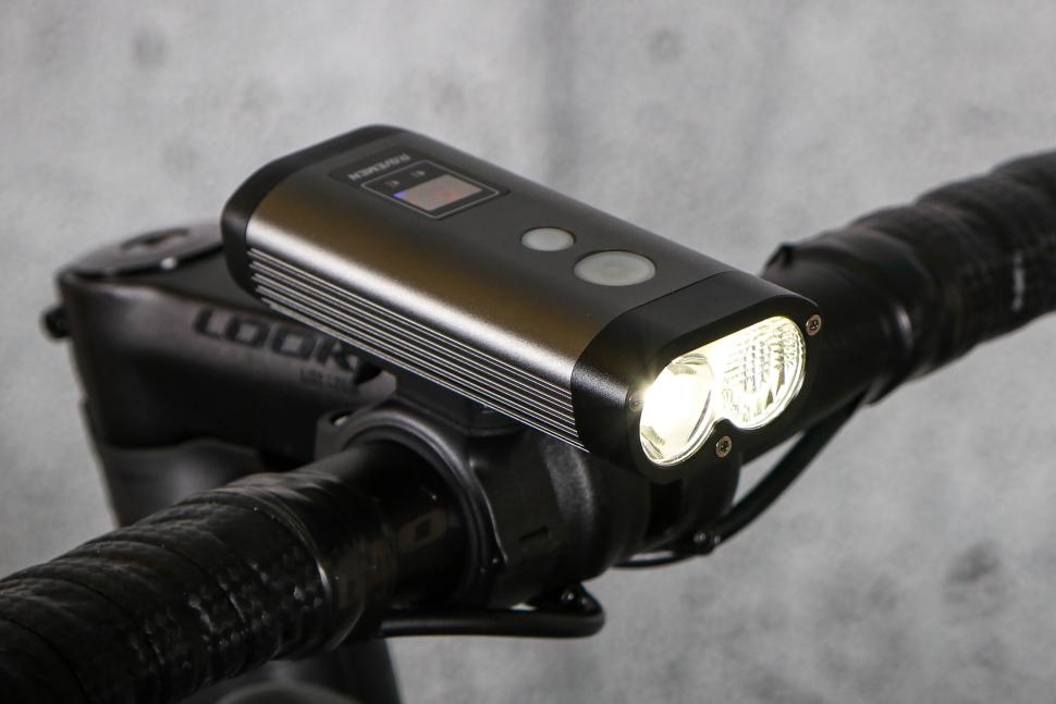 2024 Ravemen PR1400 - lens.jpg