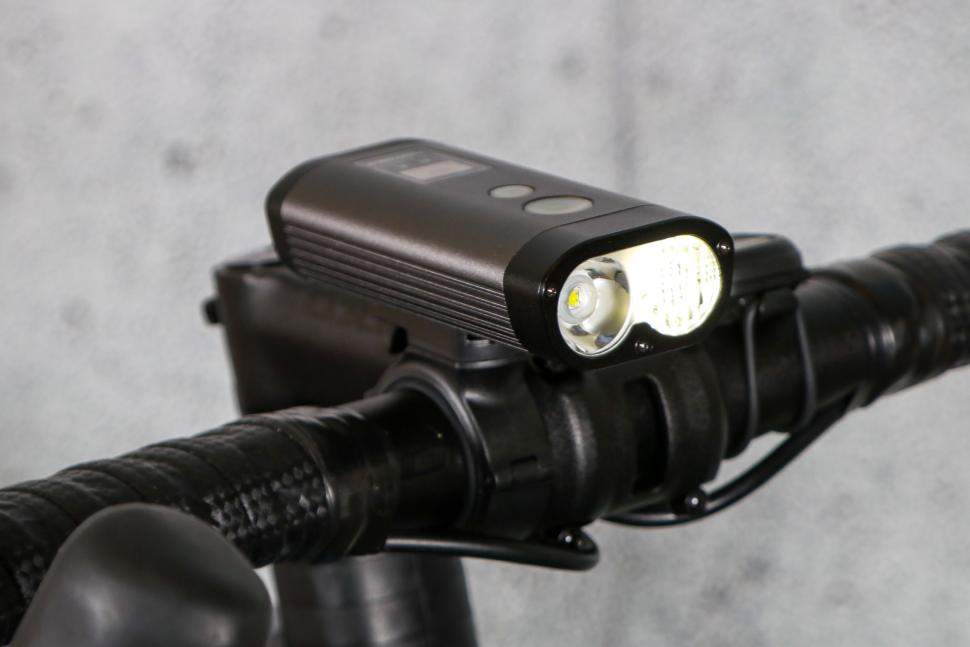 2024 Ravemen PR2000 - single beam.jpg