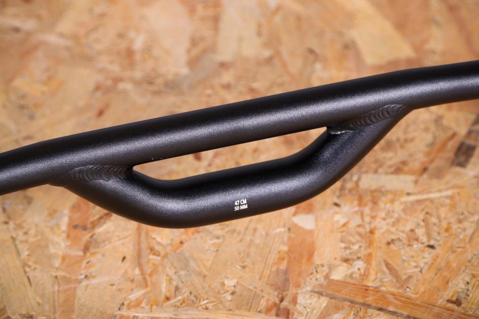 2024 Redshift Top Shelf Bar handlebar - centre rear.jpg