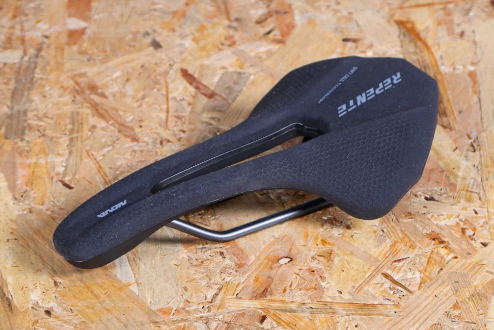 2024 Repente Nova Aeron saddle - 2.jpg