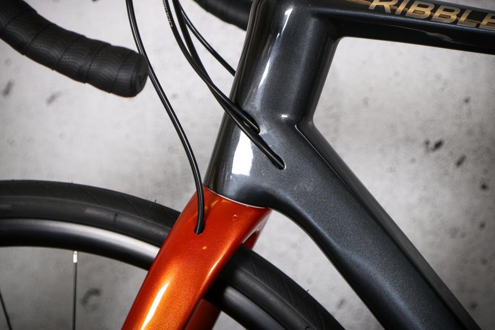 2024 Ribble Allroad SL - cable route.jpg