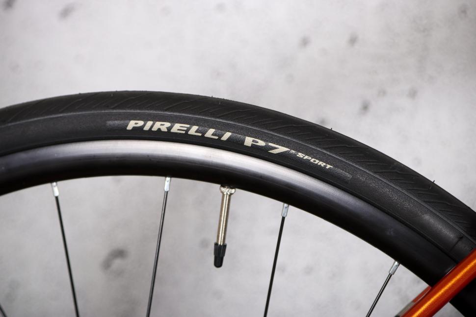 2024 Ribble Allroad SL - tyre and rim.jpg