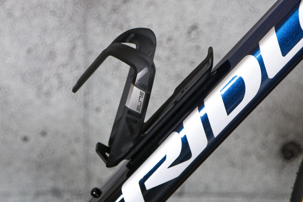 2024 Ridley Grifn RS - bottle cage.jpg