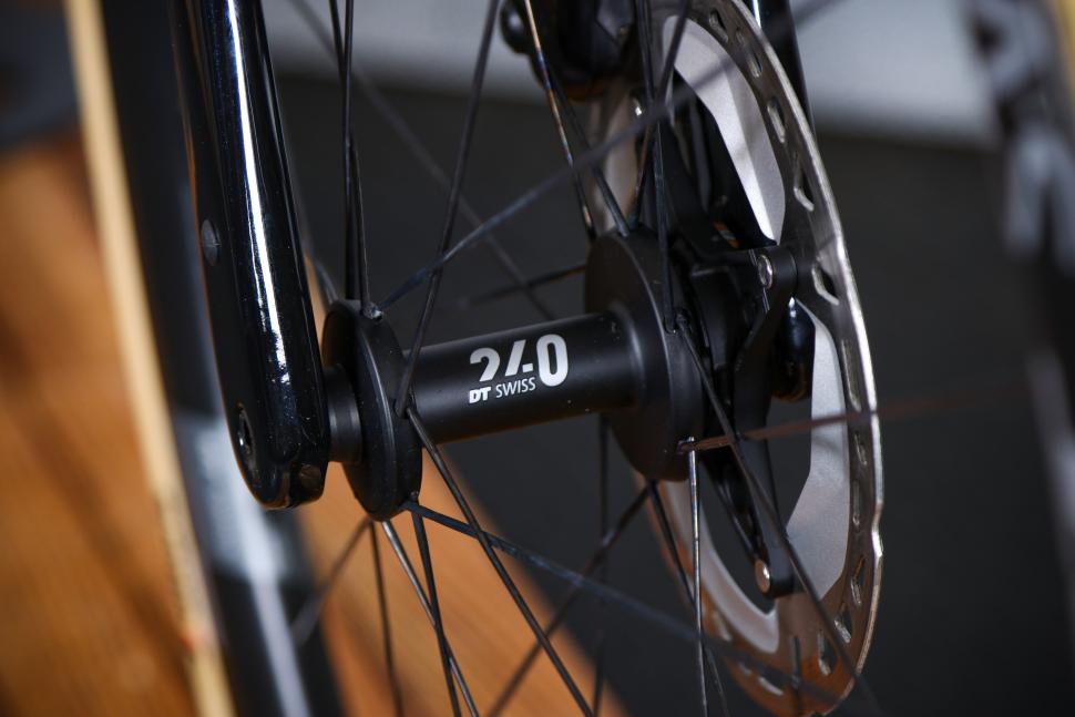 2024 Ridley Grifn RS - front hub.jpg