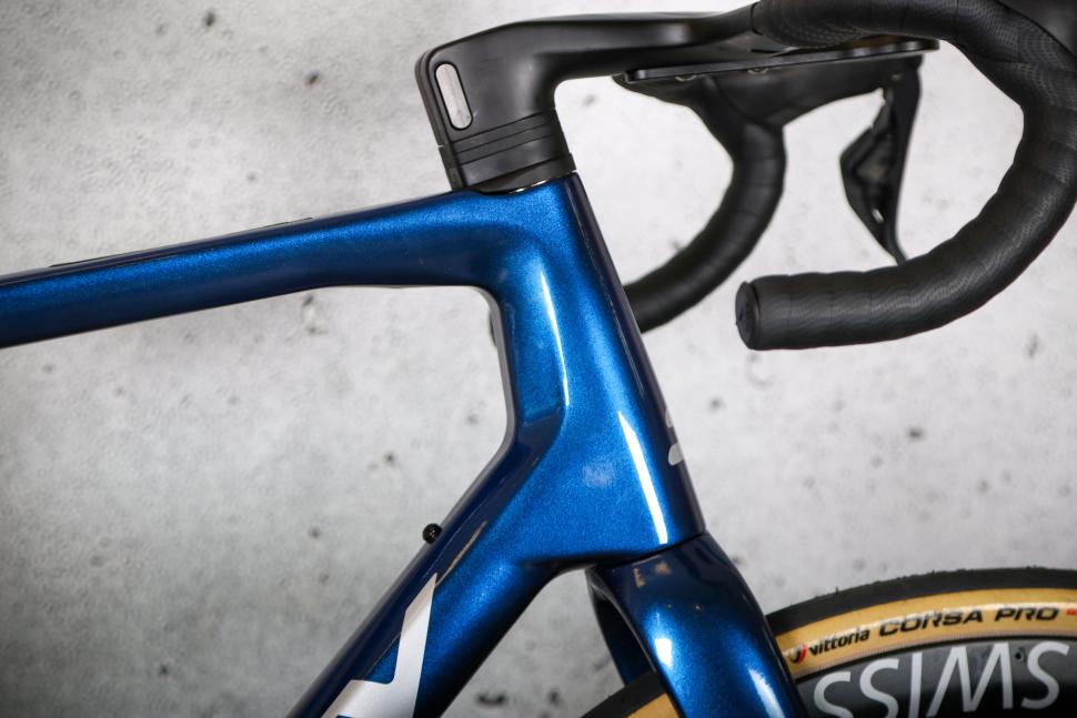 2024 Ridley Grifn RS - head tube.jpg