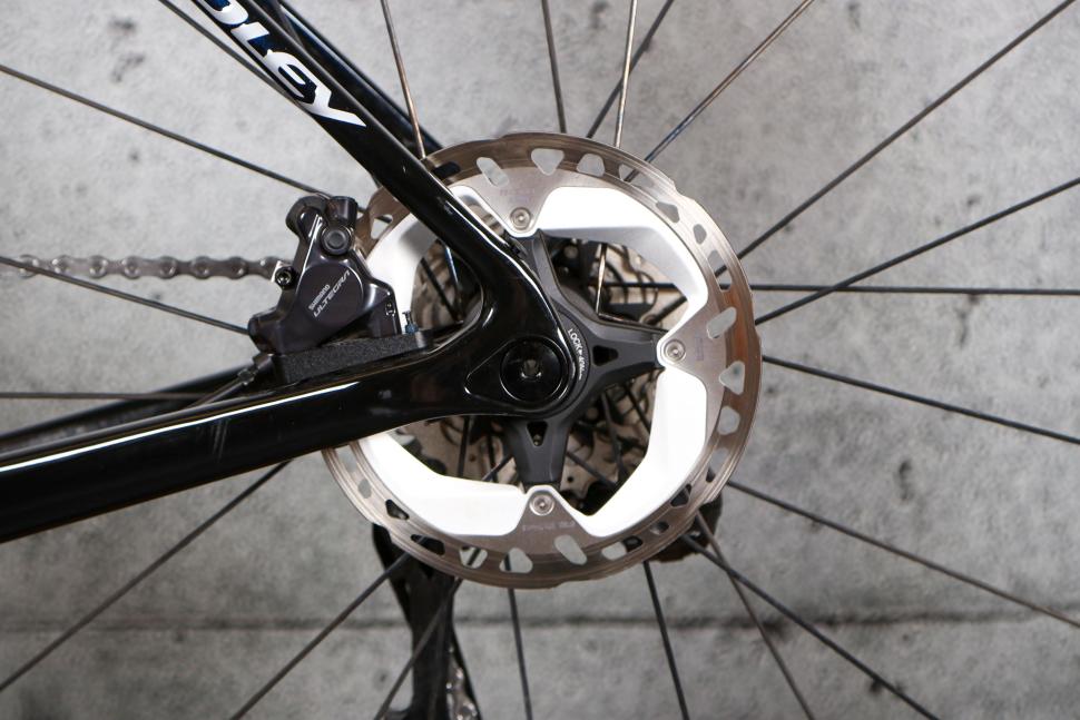2024 Ridley Grifn RS - rear disc brake.jpg