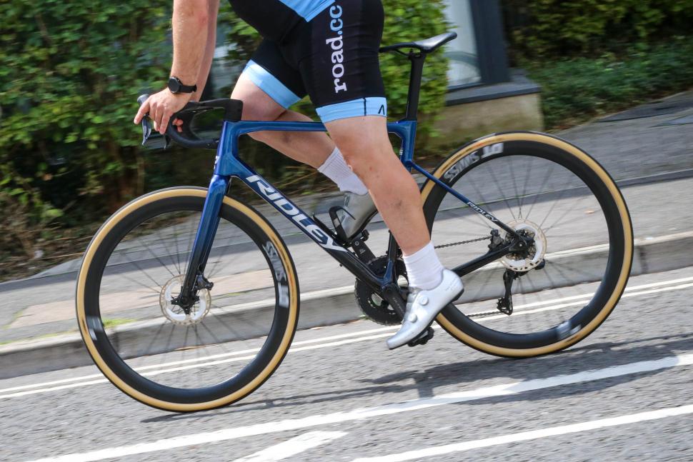 2024 Ridley Grifn RS - riding 4.jpg