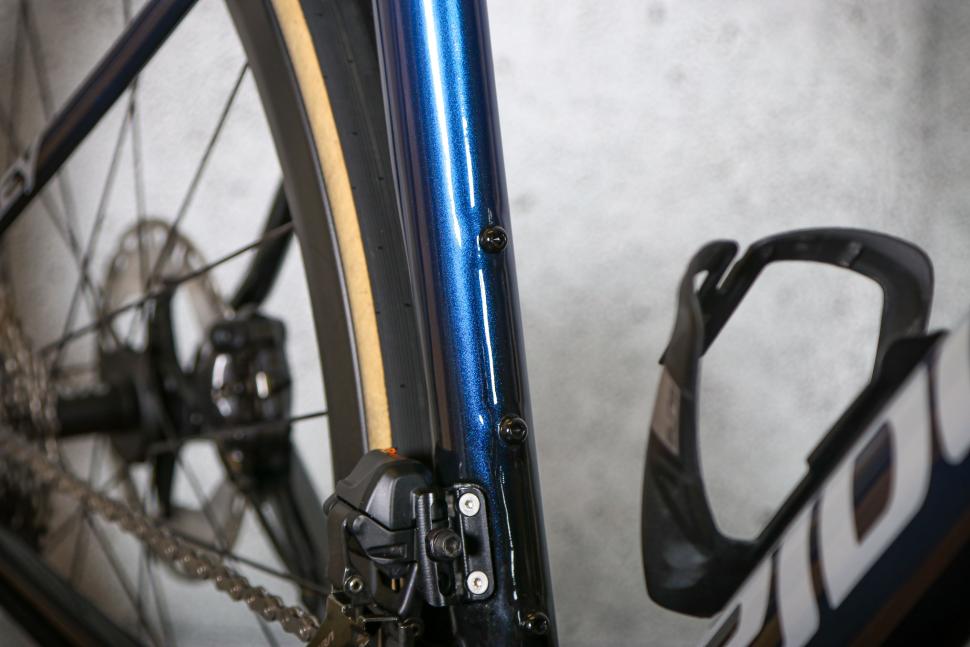 2024 Ridley Grifn RS - seat tube bosses.jpg