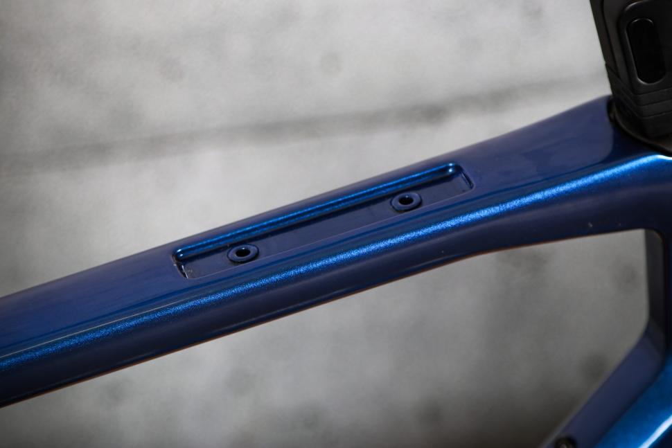 2024 Ridley Grifn RS - top tube detail 3.jpg