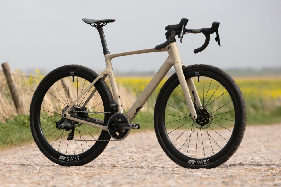 2024 Scott Addict Gravel 10