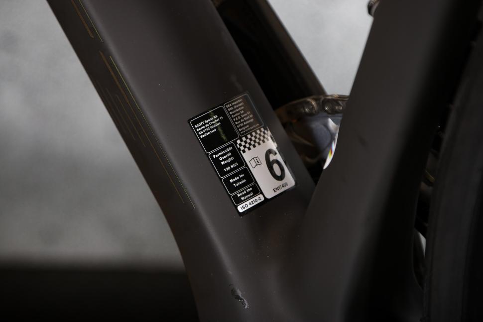 2024 Scott Addict RC 30 - frame detail.jpg