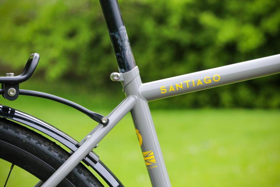 2024 Sonder Santiago Rival 22 Grand Tourer - seat tube junction.jpg