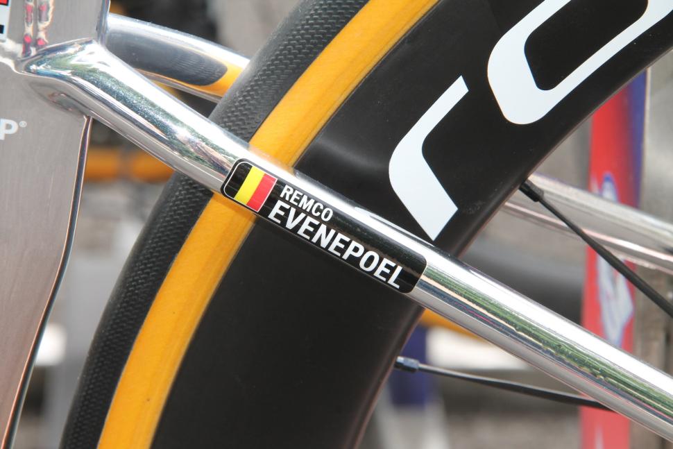 2024 Specialized Tarmac SL8 chrome finish, Remco Evenepoel, Dauphine  - 6.jpeg