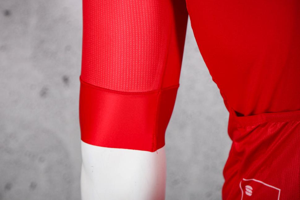 2024 Sportful SRK Jersey - cuff.jpg