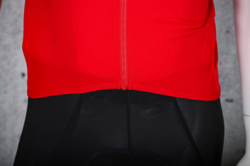 2024 Sportful SRK Jersey - hem.jpg