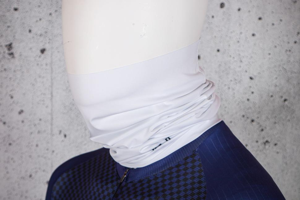 2024 Sportful SRK Neck Warmer - 2.jpg