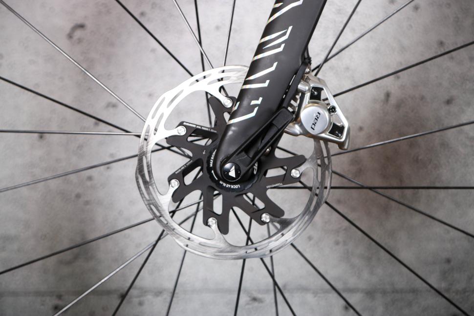 2024 Sram Red AXS - front disc brake.jpg