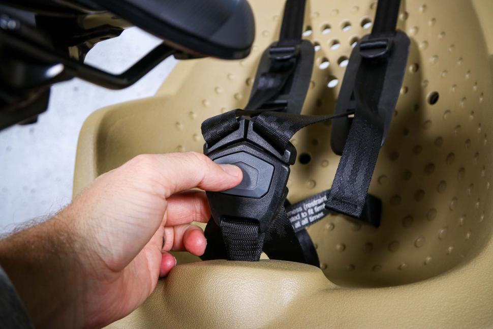 2024 Thule Yepp 2 Maxi rear seat - seat tube mount - straps 3.jpg