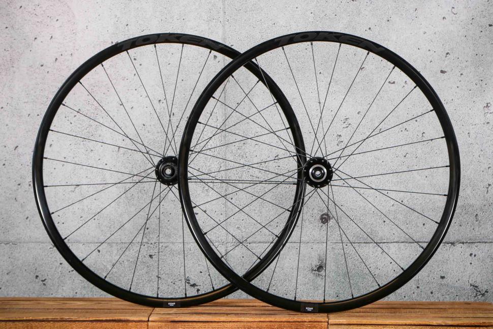 2024 Token G23 Black 700C Gravel Wheelset.jpg