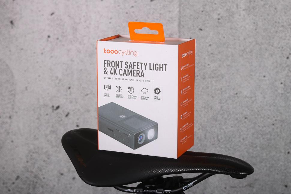2024 Tooo Cycling Front Camera Light Combo - DVF100 - boxed.jpg