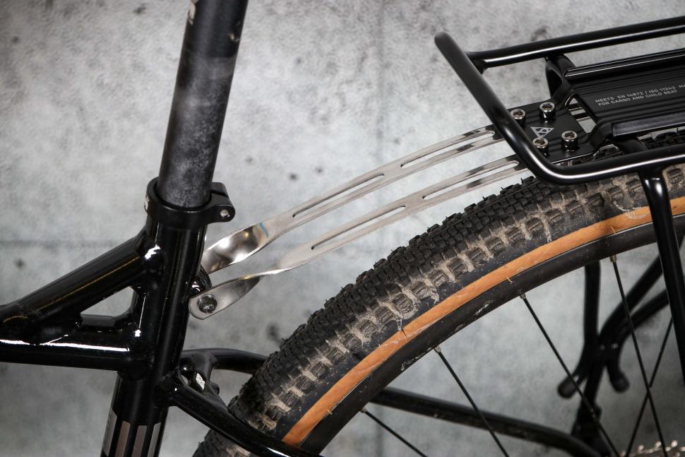2024 Topeak Babyseat II & Babyseat II Rack (Disc) - rack stays.jpg