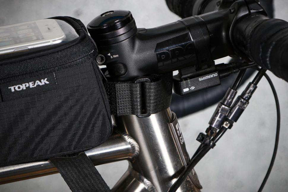 2024 Topeak Bento Pack - headtube strap.jpg