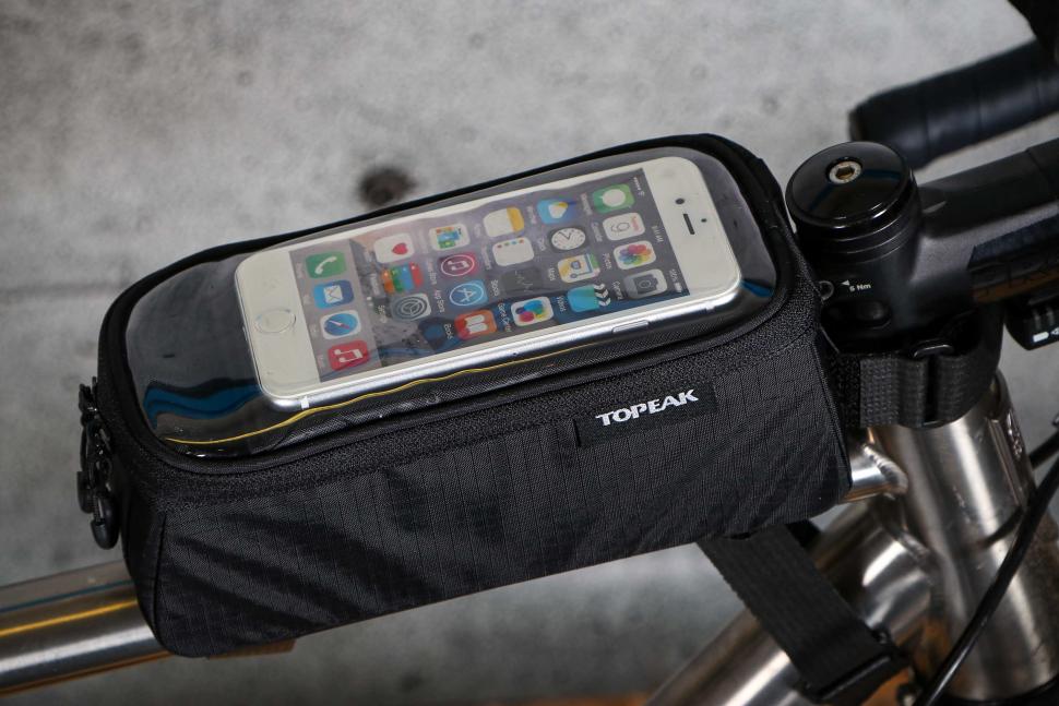 2024 Topeak Bento Pack - phone holder 1.jpg