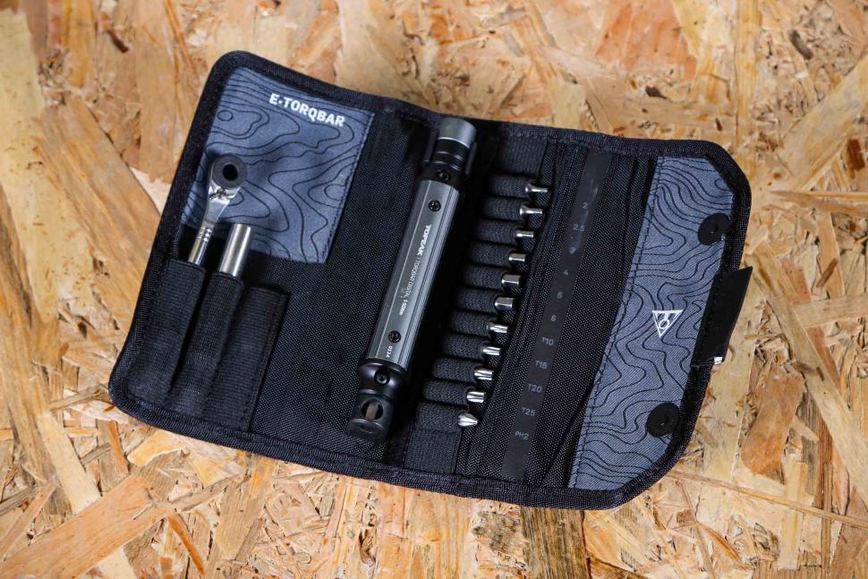 2024 Topeak E-Torqbar 1-10Nm - pouch open.jpg