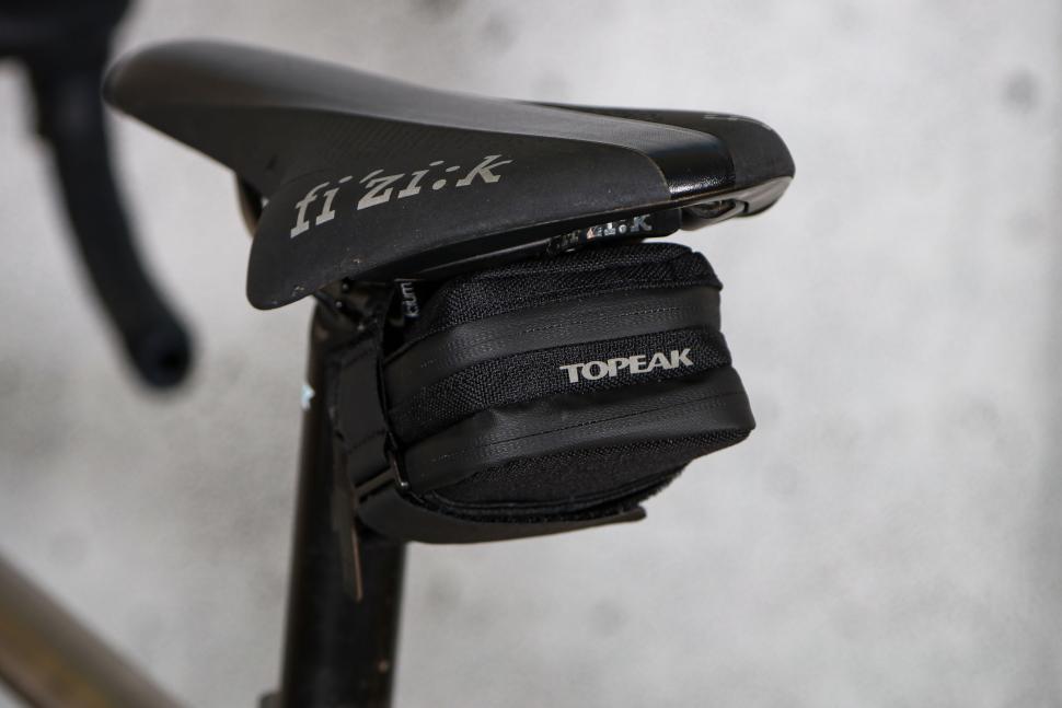 2024 Topeak Elementa Gearbag - back.jpg