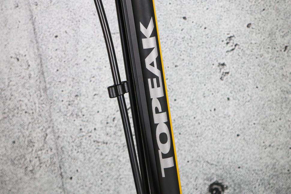 2024 Topeak JoeBlow Pro Digital - logo.jpg
