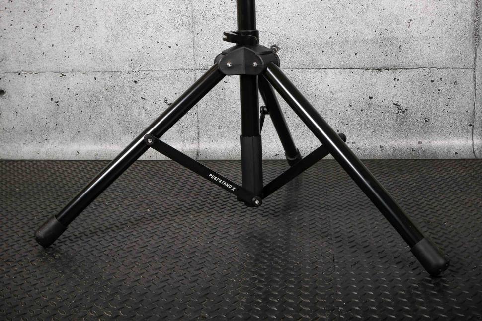 2024 Topeak Prepstand X - feet.jpg