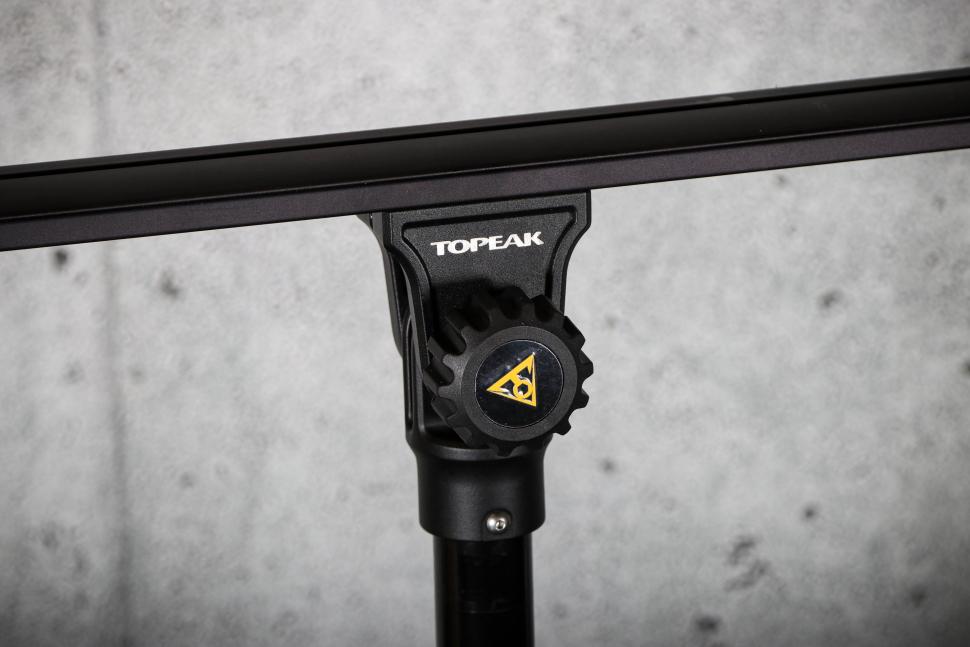 2024 Topeak Prepstand X - platform adjustment knob.jpg