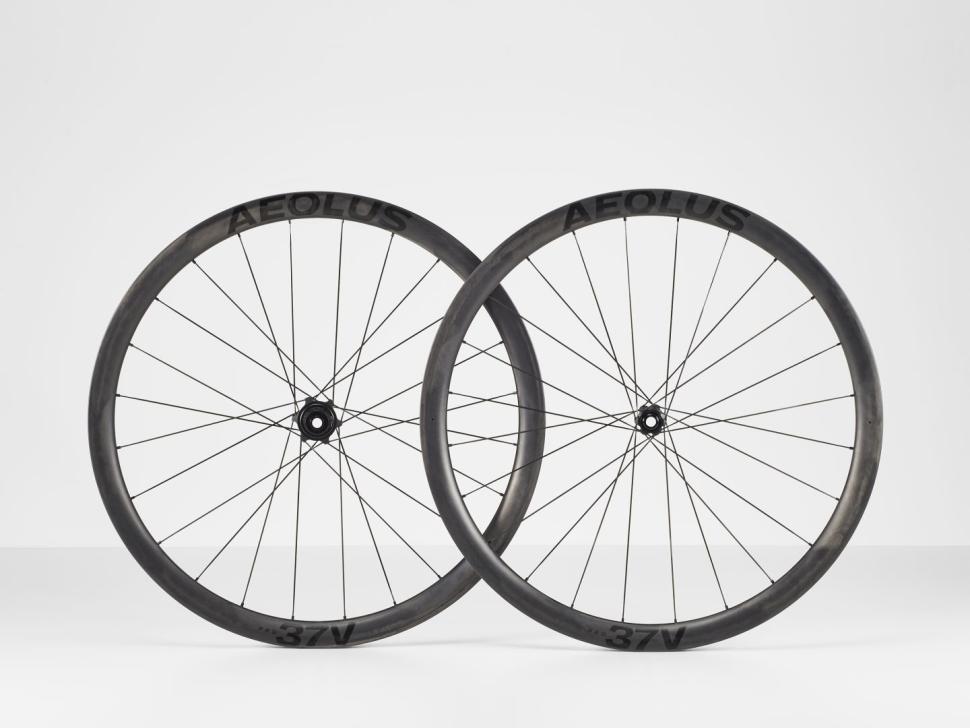 2024 Trek Bontrager Aeolus Pro 37V - 1