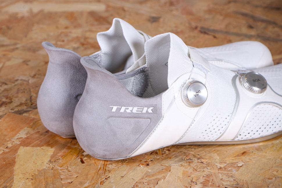 2024 Trek Knit Road Cycling Shoes - heels.jpg