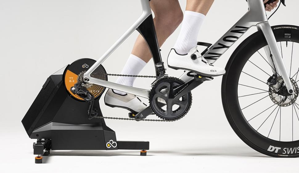 2024 TrueKinetix TrueTrainer 8.2 indoor trainer - 1