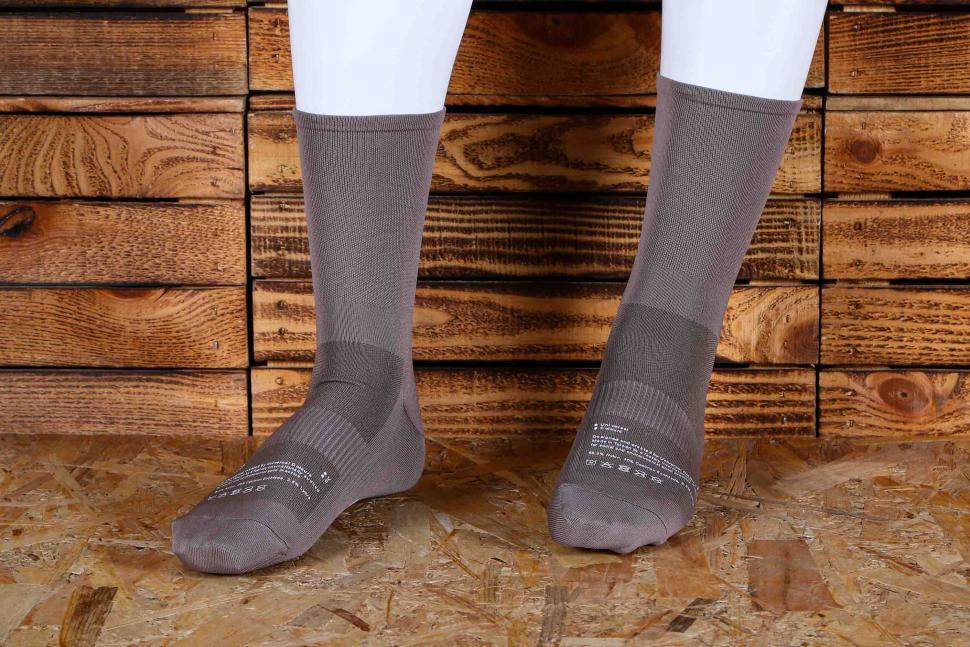 2024 Universal Colours Mono Summer Socks - 1.jpg