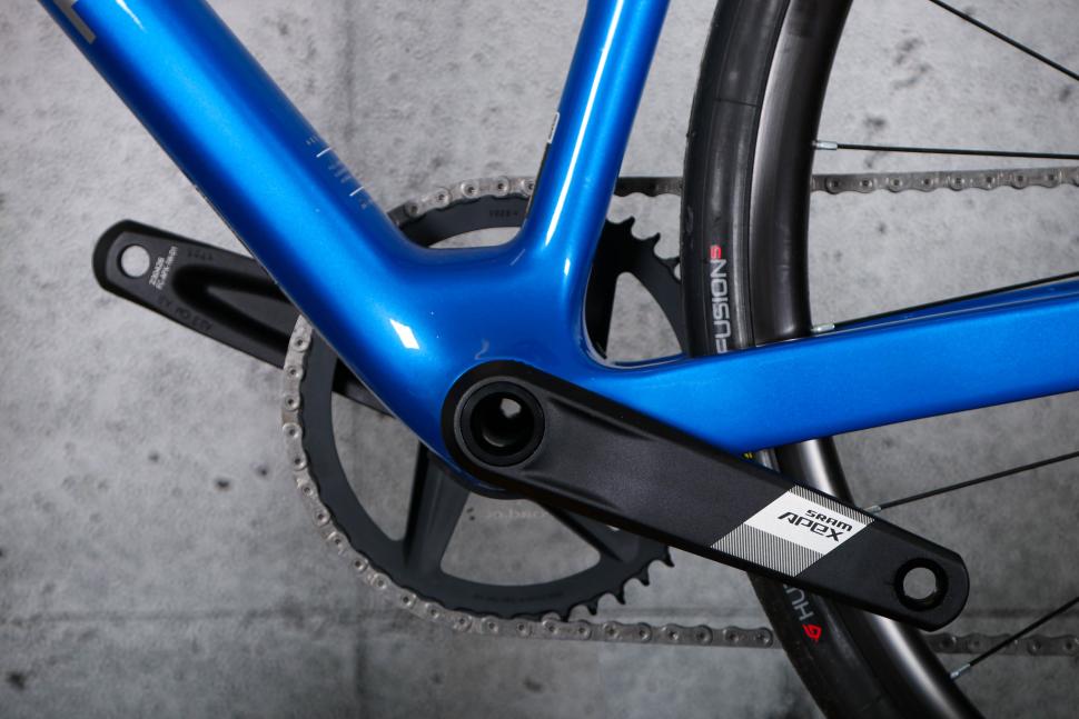 2024 Van Rysel NCR CF Apex - bottom bracket.jpg