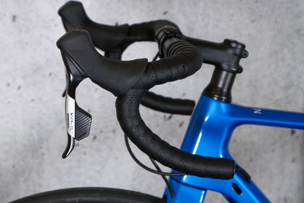 2024 Van Rysel NCR CF Apex - drop bar.jpg