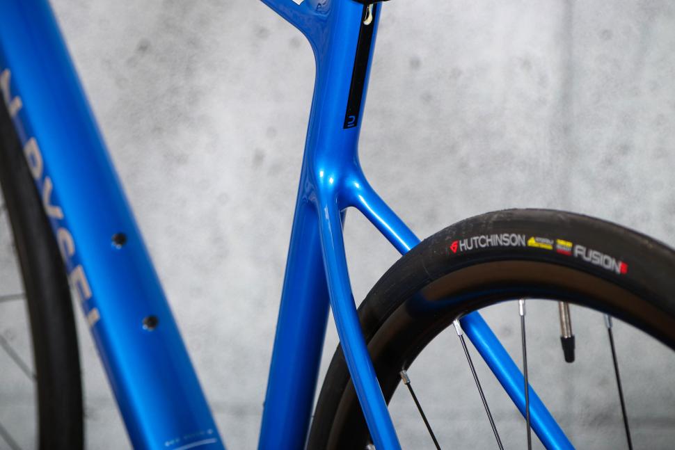 2024 Van Rysel NCR CF Apex - seat stays.jpg