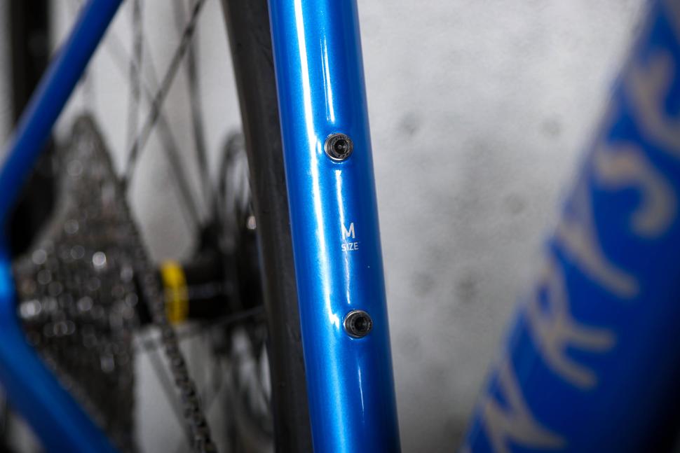 2024 Van Rysel NCR CF Apex - seat tube bosses.jpg