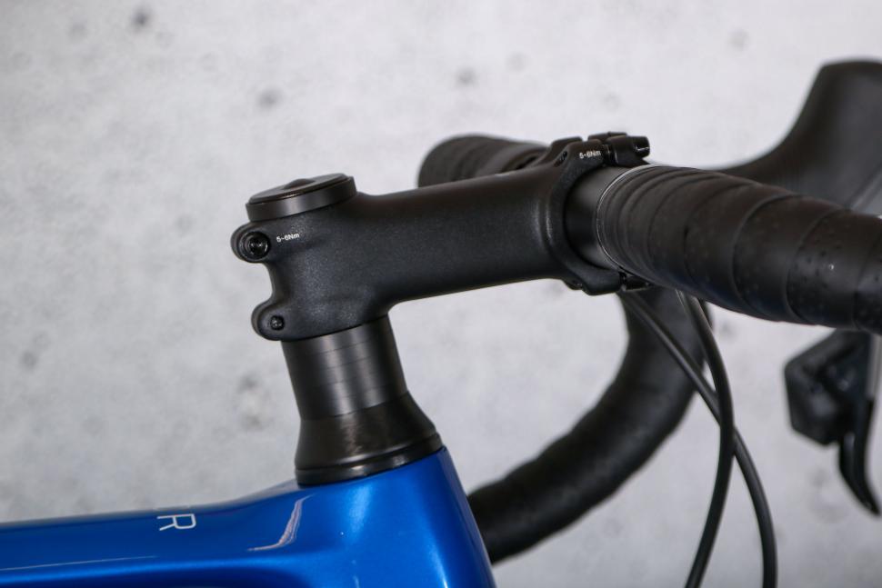 2024 Van Rysel NCR CF Apex - stem.jpg