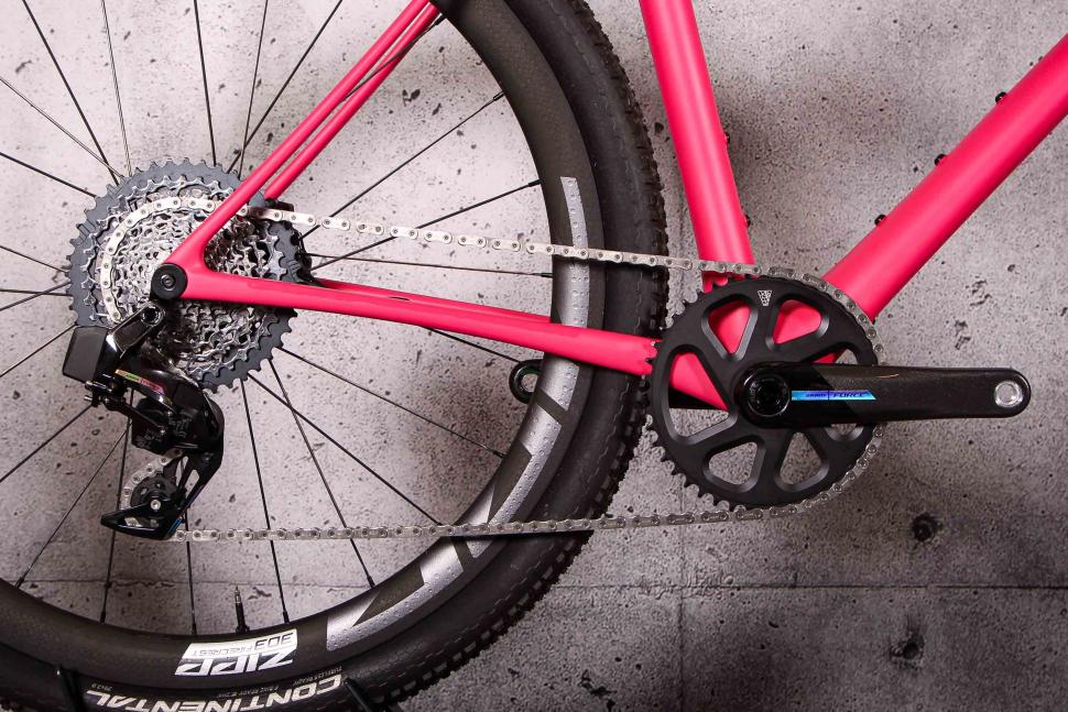2024 Vielo V+1 Race Edition Force AXS XPLR - drivetrain.jpg